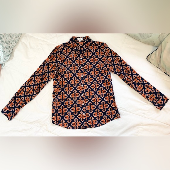 Crown & Ivy Button Down Long Sleeve Shirt - Picture 2 of 10